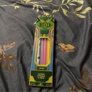 Wicked Glinda Straws 4-Pack — Pink, White & Gold Glitter